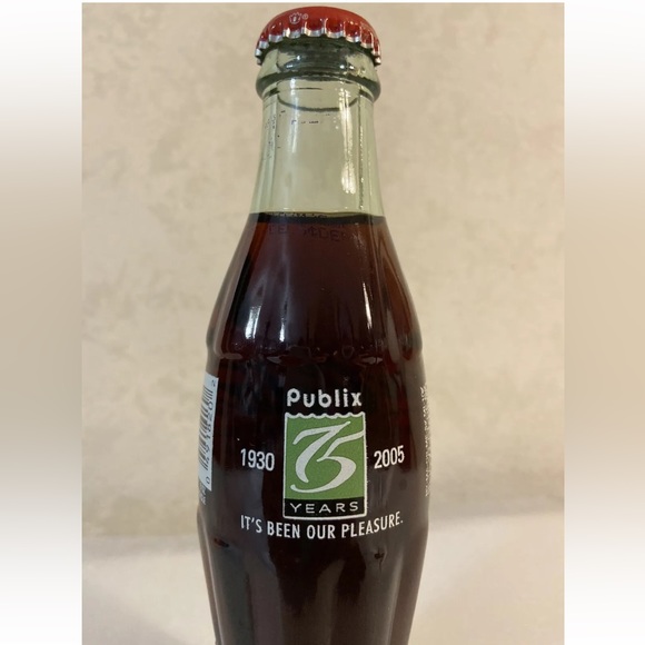 Publix 75 years 1930-2005 Limited Edition Coca-Cola Classic 8oz Sealed bottle - Picture 2 of 7